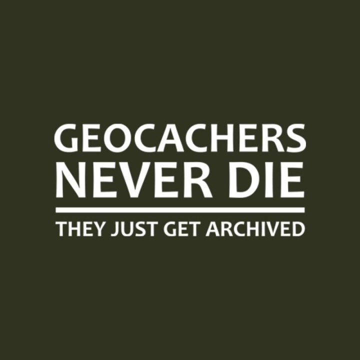 Tip Top Tshirt - T-shirt Femme Geocachers never die - Made in France